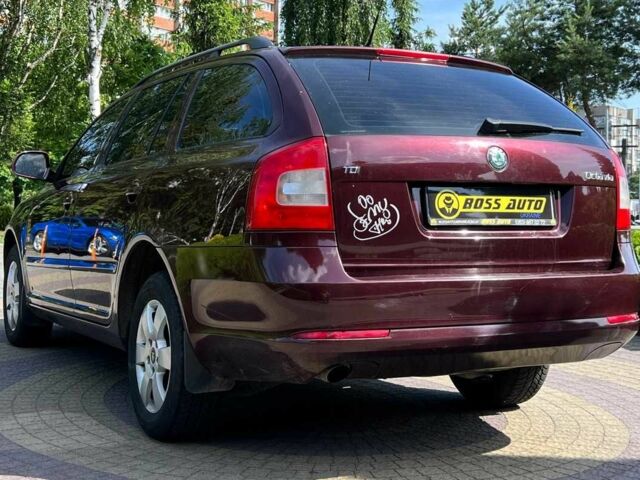 Шкода Октавія 2011 у Львові на Automoto.ua Червоний Шкода Октавія, об'ємом двигуна 1.6 л та пробігом 249 тис. км за 6999 $, фото 4 на Automoto.ua