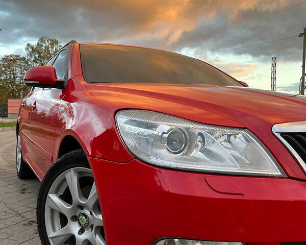 Красный Шкода Октавия, объемом двигателя 1.97 л и пробегом 290 тыс. км за 8900 $, фото 4 на Automoto.ua