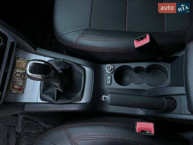 Красный Шкода Октавия, объемом двигателя 1.97 л и пробегом 290 тыс. км за 8900 $, фото 40 на Automoto.ua