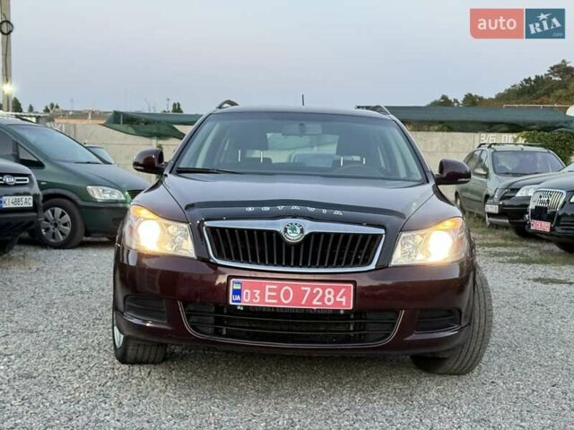 Красный Шкода Октавия, объемом двигателя 1.8 л и пробегом 219 тыс. км за 6500 $, фото 5 на Automoto.ua