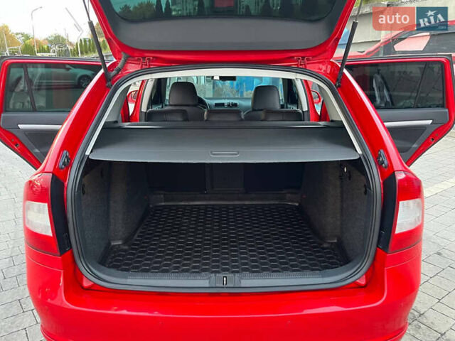 Красный Шкода Октавия, объемом двигателя 1.97 л и пробегом 290 тыс. км за 8900 $, фото 22 на Automoto.ua