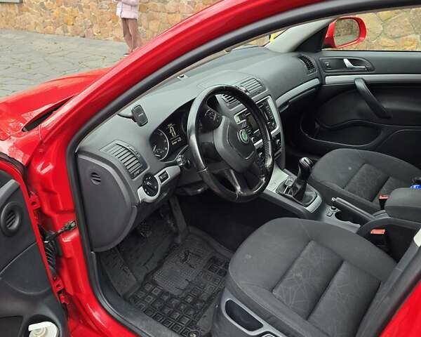 Шкода Октавия 2011 в Малине на Automoto.ua Красный Шкода Октавия, объемом двигателя 1.6 л и пробегом 182 тыс. км за 9000 $, фото 11 на Automoto.ua