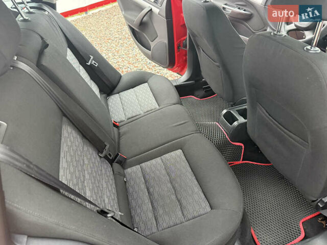 Красный Шкода Октавия, объемом двигателя 1.8 л и пробегом 252 тыс. км за 5999 $, фото 10 на Automoto.ua
