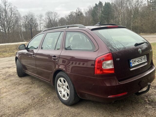Красный Шкода Октавия, объемом двигателя 1.6 л и пробегом 272 тыс. км за 6200 $, фото 2 на Automoto.ua