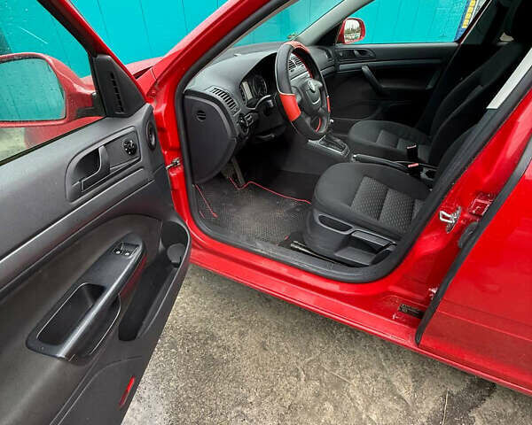 Красный Шкода Октавия, объемом двигателя 1.6 л и пробегом 294 тыс. км за 5900 $, фото 8 на Automoto.ua