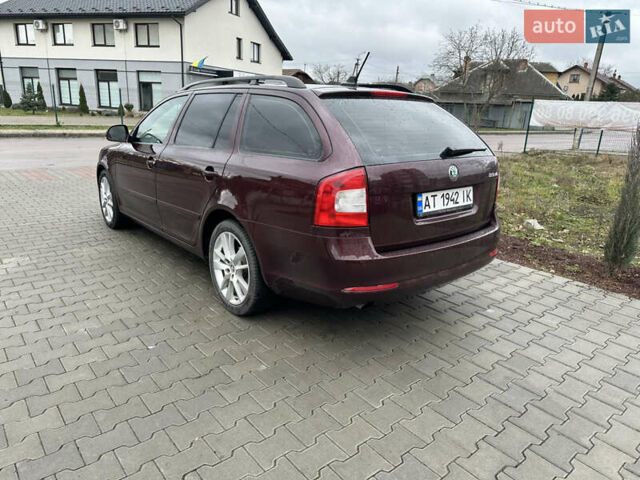 Красный Шкода Октавия, объемом двигателя 1.6 л и пробегом 230 тыс. км за 8550 $, фото 3 на Automoto.ua