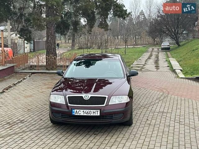 Красный Шкода Октавия, объемом двигателя 1.6 л и пробегом 196 тыс. км за 7000 $, фото 11 на Automoto.ua