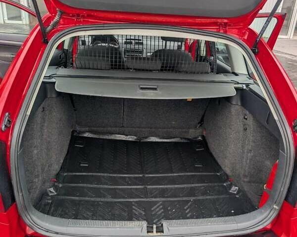 Красный Шкода Октавия, объемом двигателя 1.6 л и пробегом 270 тыс. км за 7400 $, фото 8 на Automoto.ua
