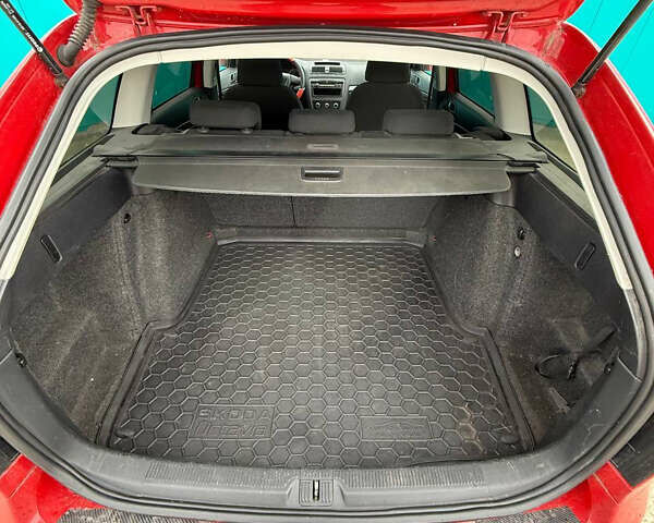 Красный Шкода Октавия, объемом двигателя 1.6 л и пробегом 294 тыс. км за 5900 $, фото 15 на Automoto.ua