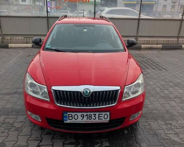 Красный Шкода Октавия, объемом двигателя 1.6 л и пробегом 270 тыс. км за 7400 $, фото 5 на Automoto.ua