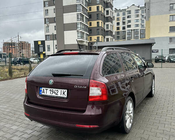 Красный Шкода Октавия, объемом двигателя 1.6 л и пробегом 230 тыс. км за 8550 $, фото 12 на Automoto.ua