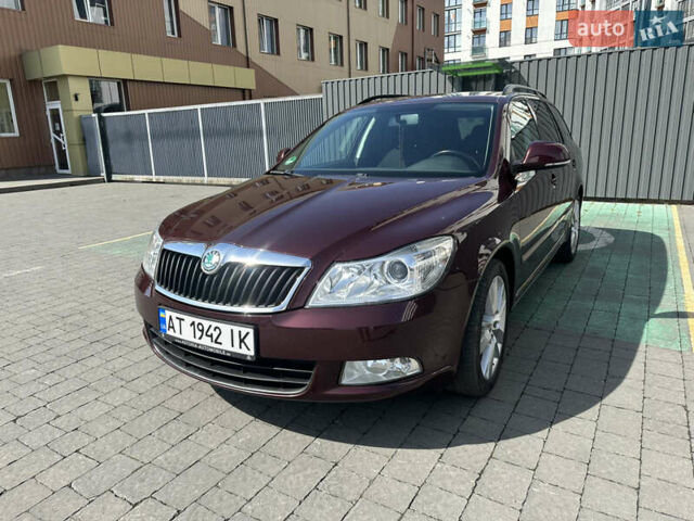 Красный Шкода Октавия, объемом двигателя 1.6 л и пробегом 228 тыс. км за 8650 $, фото 6 на Automoto.ua