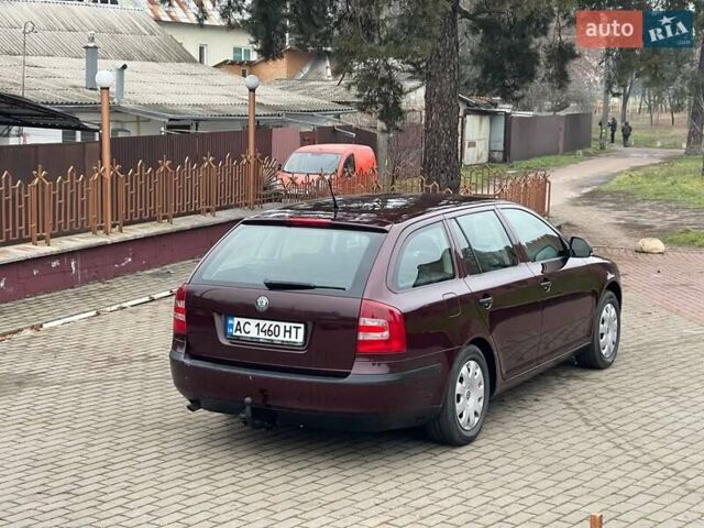 Красный Шкода Октавия, объемом двигателя 1.6 л и пробегом 196 тыс. км за 7000 $, фото 13 на Automoto.ua
