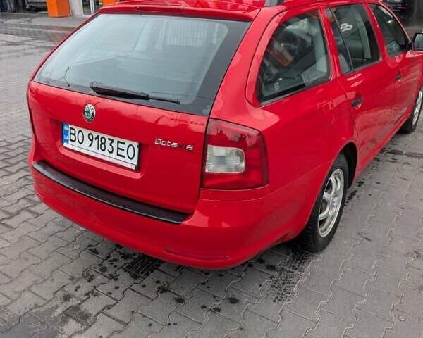 Красный Шкода Октавия, объемом двигателя 1.6 л и пробегом 270 тыс. км за 7400 $, фото 6 на Automoto.ua