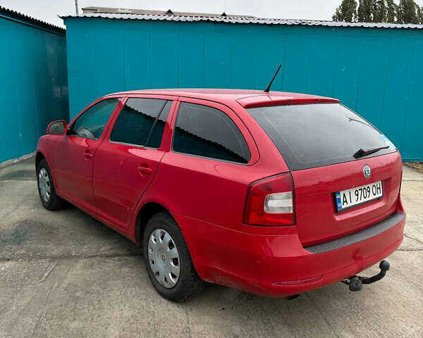 Красный Шкода Октавия, объемом двигателя 1.6 л и пробегом 294 тыс. км за 5900 $, фото 4 на Automoto.ua