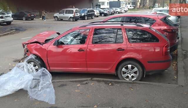 Красный Шкода Октавия, объемом двигателя 1.6 л и пробегом 160 тыс. км за 4000 $, фото 1 на Automoto.ua