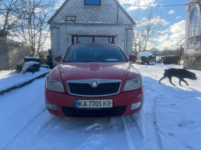 Красный Шкода Октавия, объемом двигателя 1.6 л и пробегом 247 тыс. км за 3550 $, фото 1 на Automoto.ua