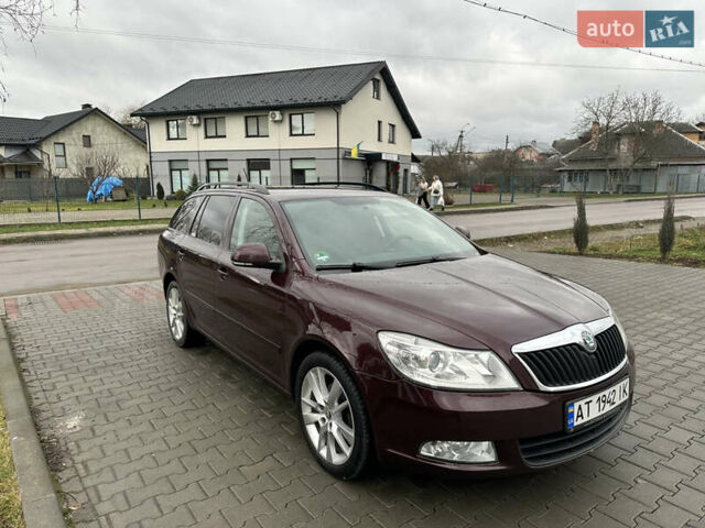 Красный Шкода Октавия, объемом двигателя 1.6 л и пробегом 230 тыс. км за 8550 $, фото 4 на Automoto.ua