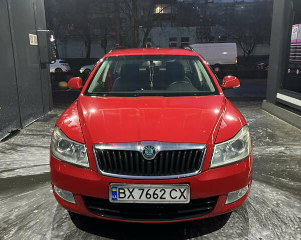 Червоний Шкода Октавія, об'ємом двигуна 1.6 л та пробігом 253 тис. км за 5600 $, фото 2 на Automoto.ua