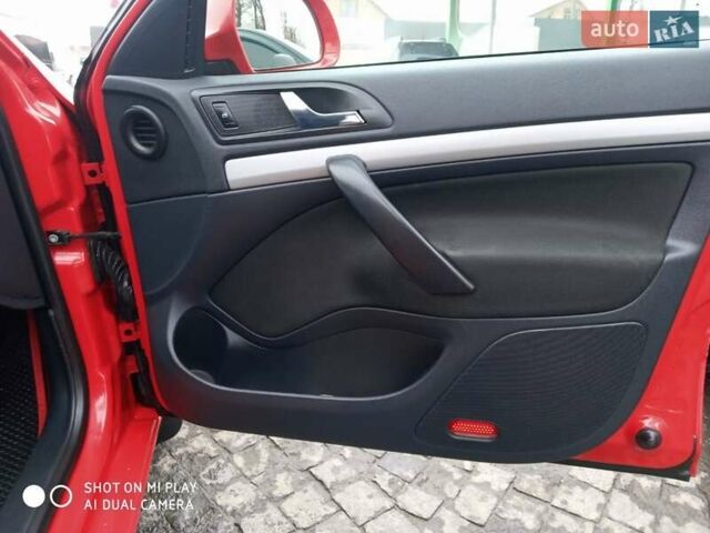 Красный Шкода Октавия, объемом двигателя 1.6 л и пробегом 222 тыс. км за 7400 $, фото 5 на Automoto.ua
