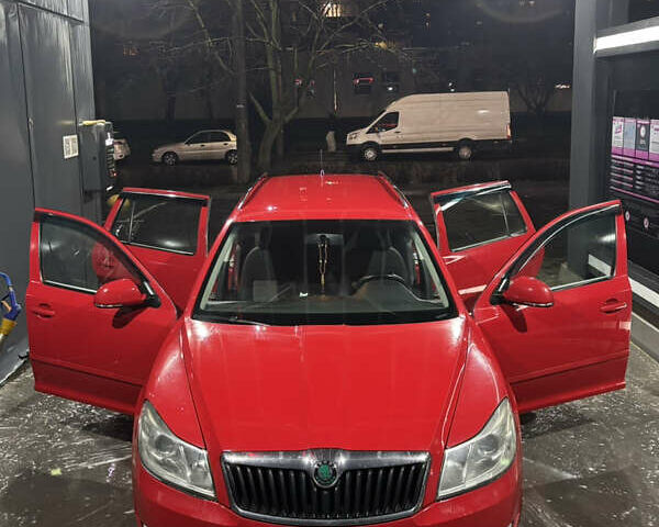 Червоний Шкода Октавія, об'ємом двигуна 1.6 л та пробігом 253 тис. км за 5600 $, фото 11 на Automoto.ua