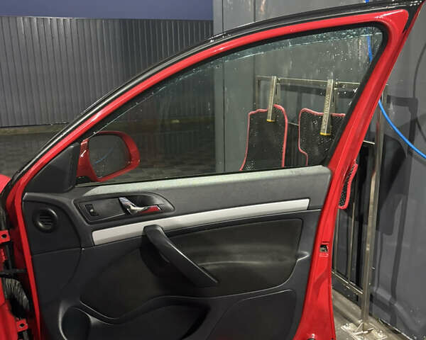 Червоний Шкода Октавія, об'ємом двигуна 1.6 л та пробігом 253 тис. км за 5600 $, фото 15 на Automoto.ua