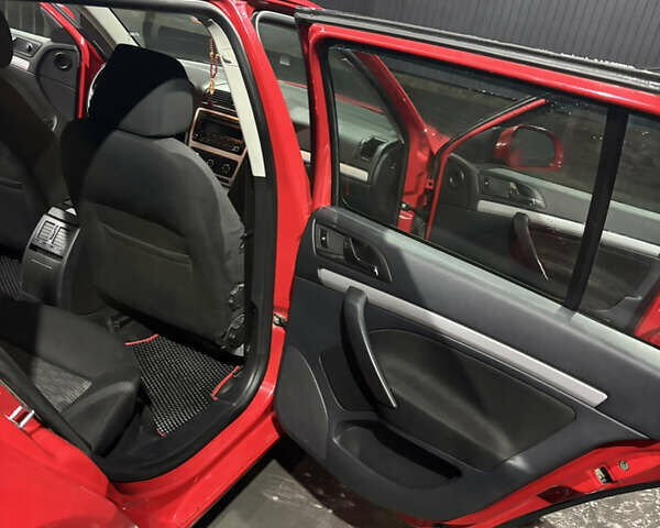 Червоний Шкода Октавія, об'ємом двигуна 1.6 л та пробігом 253 тис. км за 5600 $, фото 18 на Automoto.ua