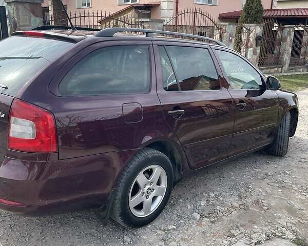 Червоний Шкода Октавія, об'ємом двигуна 1.6 л та пробігом 295 тис. км за 8600 $, фото 4 на Automoto.ua