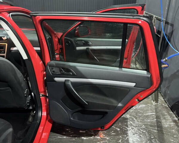 Червоний Шкода Октавія, об'ємом двигуна 1.6 л та пробігом 253 тис. км за 5600 $, фото 16 на Automoto.ua