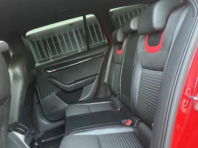 Красный Шкода Октавия, объемом двигателя 2 л и пробегом 270 тыс. км за 13650 $, фото 18 на Automoto.ua