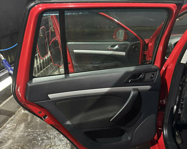 Червоний Шкода Октавія, об'ємом двигуна 1.6 л та пробігом 253 тис. км за 5600 $, фото 20 на Automoto.ua