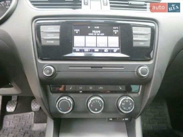 Красный Шкода Октавия, объемом двигателя 1.6 л и пробегом 213 тыс. км за 9500 $, фото 17 на Automoto.ua