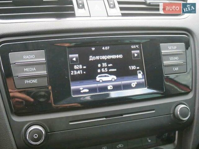 Красный Шкода Октавия, объемом двигателя 1.6 л и пробегом 213 тыс. км за 9500 $, фото 9 на Automoto.ua