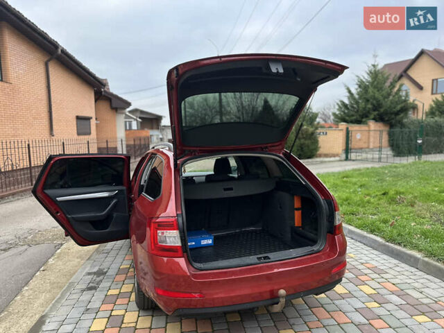 Червоний Шкода Октавія, об'ємом двигуна 1.6 л та пробігом 180 тис. км за 10999 $, фото 9 на Automoto.ua