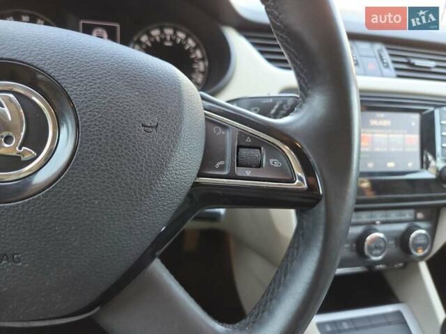 Червоний Шкода Октавія, об'ємом двигуна 2 л та пробігом 277 тис. км за 11800 $, фото 27 на Automoto.ua