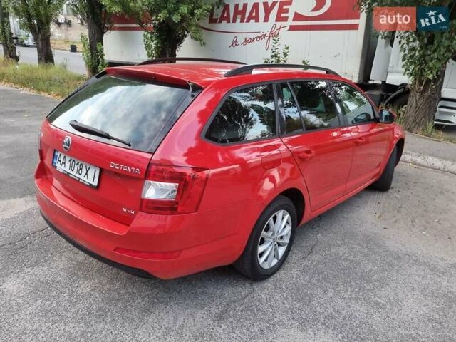Красный Шкода Октавия, объемом двигателя 1.6 л и пробегом 213 тыс. км за 9500 $, фото 2 на Automoto.ua