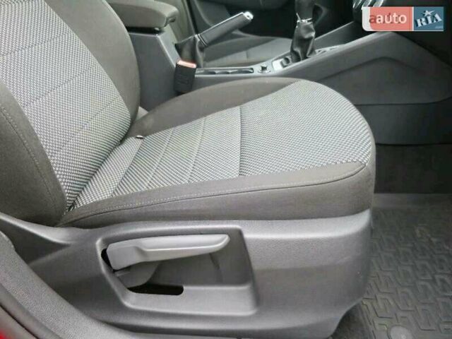 Красный Шкода Октавия, объемом двигателя 1.6 л и пробегом 213 тыс. км за 9500 $, фото 15 на Automoto.ua