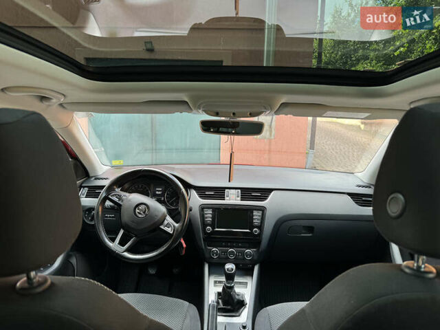 Красный Шкода Октавия, объемом двигателя 1.6 л и пробегом 250 тыс. км за 10500 $, фото 16 на Automoto.ua