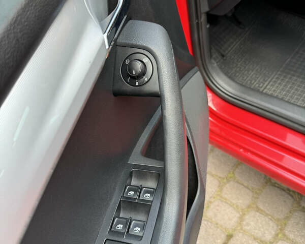 Красный Шкода Октавия, объемом двигателя 1.6 л и пробегом 250 тыс. км за 10500 $, фото 24 на Automoto.ua