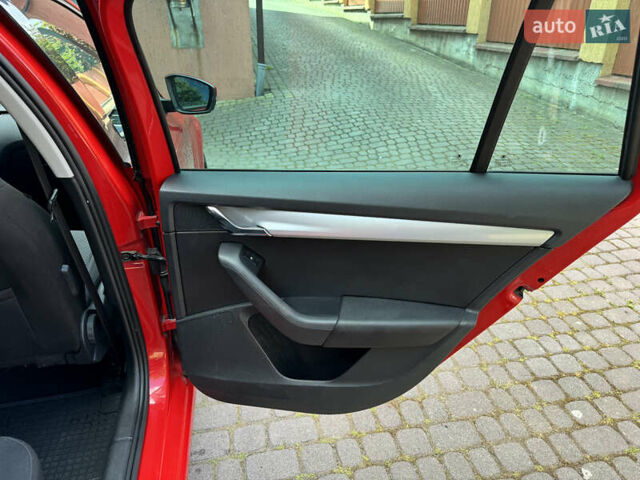 Красный Шкода Октавия, объемом двигателя 1.6 л и пробегом 250 тыс. км за 10500 $, фото 27 на Automoto.ua