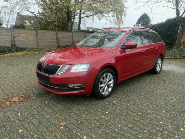 Красный Шкода Октавия, объемом двигателя 1.6 л и пробегом 46 тыс. км за 10000 $, фото 2 на Automoto.ua