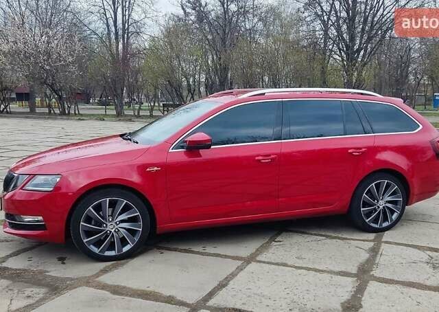 Красный Шкода Октавия, объемом двигателя 1.5 л и пробегом 123 тыс. км за 25800 $, фото 13 на Automoto.ua