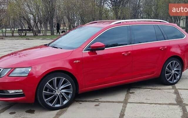 Красный Шкода Октавия, объемом двигателя 1.5 л и пробегом 123 тыс. км за 25800 $, фото 23 на Automoto.ua