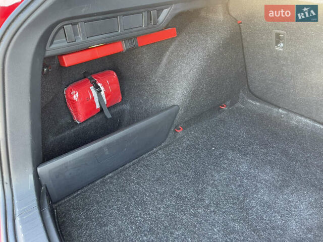 Красный Шкода Октавия, объемом двигателя 2 л и пробегом 124 тыс. км за 20700 $, фото 26 на Automoto.ua