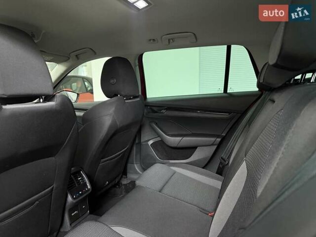 Красный Шкода Октавия, объемом двигателя 1.97 л и пробегом 124 тыс. км за 22200 $, фото 19 на Automoto.ua