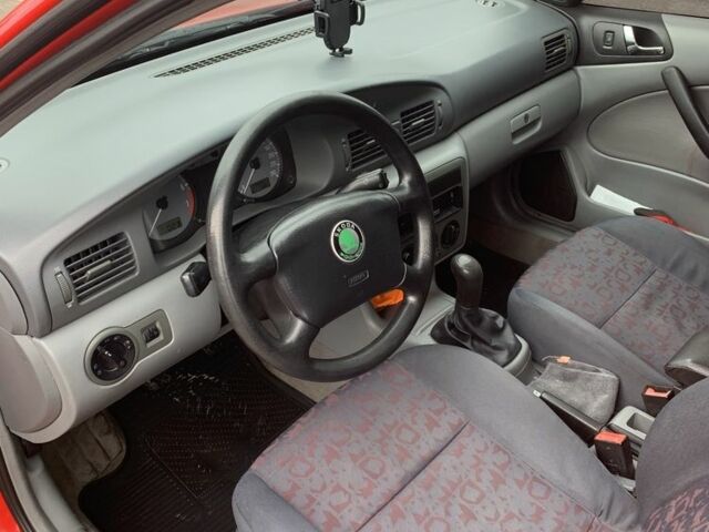 Красный Шкода Октавия, объемом двигателя 0 л и пробегом 250 тыс. км за 4300 $, фото 5 на Automoto.ua