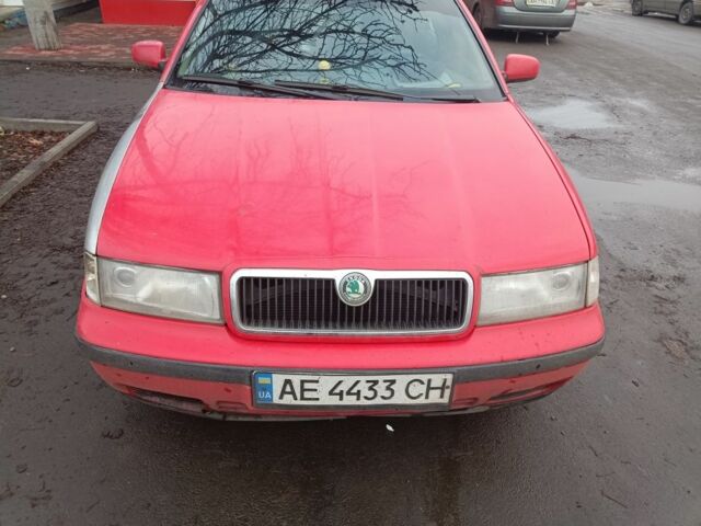 Красный Шкода Октавия, объемом двигателя 1.6 л и пробегом 397 тыс. км за 2500 $, фото 4 на Automoto.ua