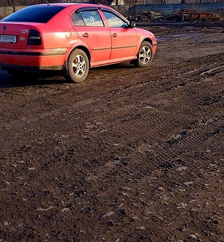 Червоний Шкода Октавія, об'ємом двигуна 1.9 л та пробігом 300 тис. км за 4500 $, фото 3 на Automoto.ua