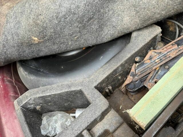 Красный Шкода Октавия, объемом двигателя 1.8 л и пробегом 390 тыс. км за 3200 $, фото 8 на Automoto.ua