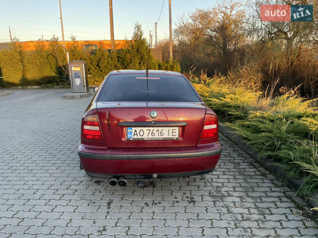 Красный Шкода Октавия, объемом двигателя 1.6 л и пробегом 280 тыс. км за 2650 $, фото 4 на Automoto.ua